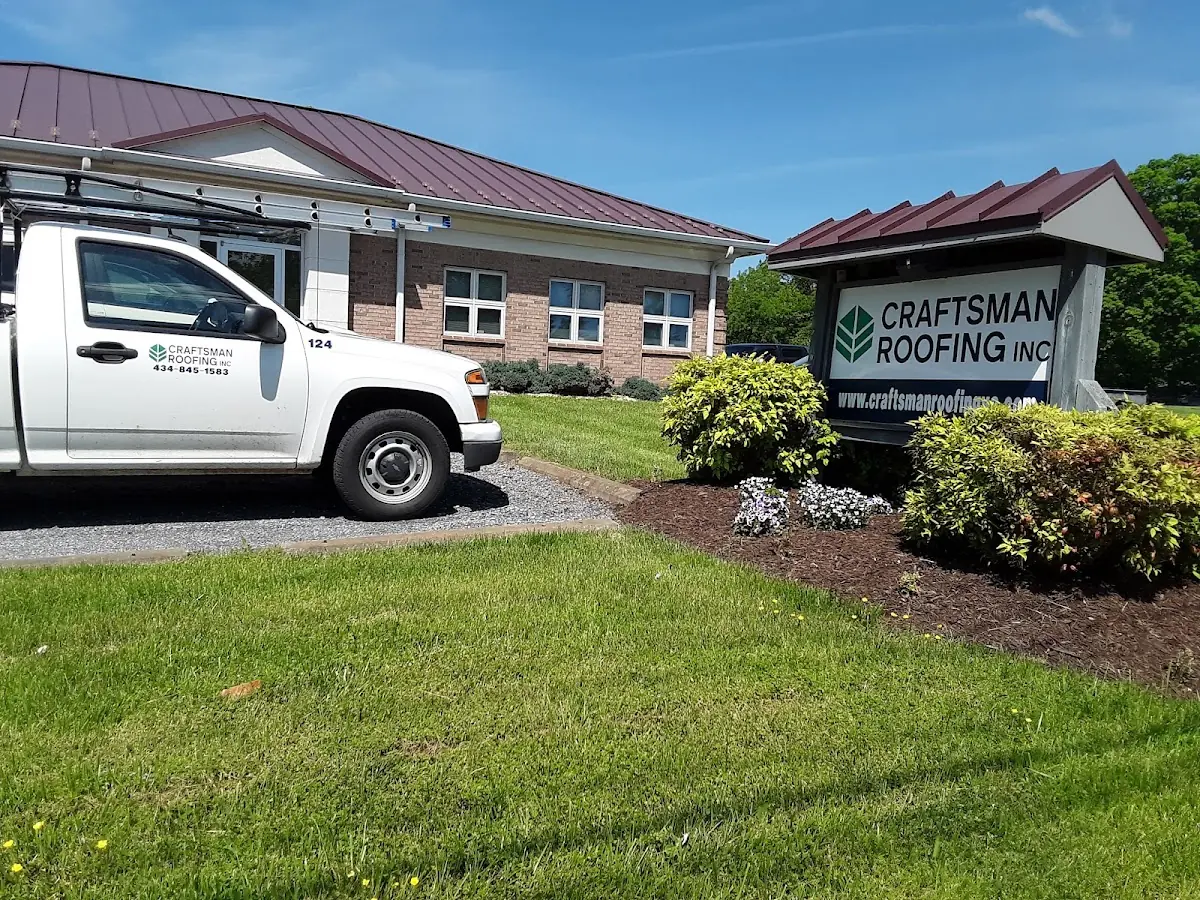 Quality Roof Replacement by experienced craftsmen in Villa Heights